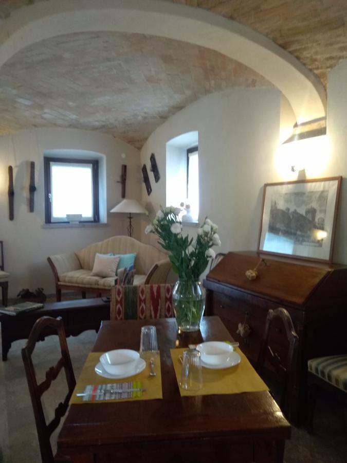 Agriturismo Laterzola 3.0 Fiorenzuola dʼArda Dış mekan fotoğraf